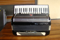 HARMONIKA MELODIJA CARMEN III SA KOFEROM