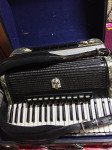 PRODAJEM ILI MIJENJAM,ZA MANJU HARMONIKU