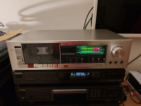 Kazetofon TEAC V-33