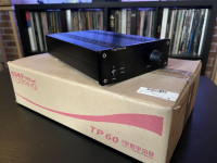 HIFI komplet Topping pojačalo TP60 + pasivni zvučnici Edifier P17