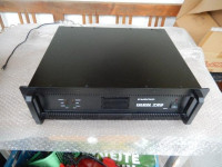 PHONIC ICON 700 pojačalo