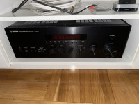 Prodajem Yamaha R-S500 Hi-Fi Stereo Reciever