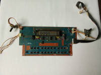 Vivax AM-100 receiver: zaslon (displey, display) i upravljačka ploča