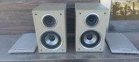 Kenwood LS-M32-W bookshelf zvucnici,jako povoljno,snizeno 40E
