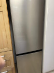 Hisense kombinirani hladnjak - zamrzivač
