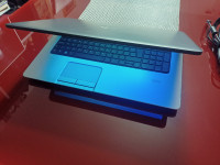HP Probook 470 g1 17.3inc i5 4200 radeon HD 8750 poklon torba + miš