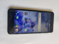 HTC U Play, sve mreže, očuvan i ispravan,sa punjačem