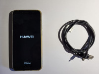 Huawei Y6 + kabel i maskica
