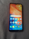 Huawei Y7 2019 dual sim ,3gb ram,ispravan sa napuknutim ekranom
