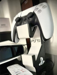 Stalak za 2 PS5 controllera