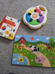 LOT igračaka za bebe, knjiga prve riječi,drvena ploča i sviralica