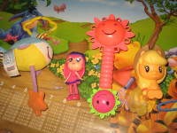 LOT IGRAČKE ZA BEBE  4 komada= 6 eur