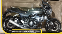 Diecast model motora Kawasaki Z800 Cafe 1/12
