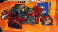 Diecast model motora trike Harley Davidson 1/12 Maisto