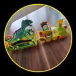 Dinosaura vlak - dječja igračka na baterije - kao novo