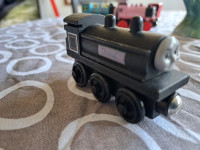 Drvena lokomotiva - vlak crni
