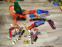 HOT WHEELS SET + STAZA + KAMIONI (VELIKI SET)