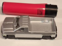 Kamiončić plastični srebrni igračka automobil