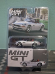 mini gt bmw z8 1:64 blister pakiranje