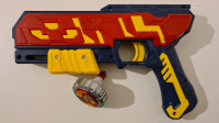 Spin Fighters pištolj sa zvrkom