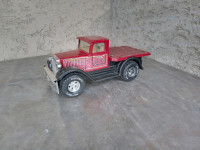 Stari limeni kamion USA