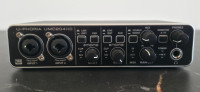 Behringer U-Phoria UMC204HD – USB audio interface, odlično stanje!