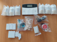 Bežična alarmna centrala sa senzorima