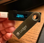Ledger Nano S Cryptocurrency hardware wallet/novčanik za kriptovalute