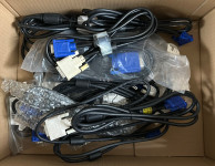 LOT - DVI na VGA adapter kabel - 16 kom
