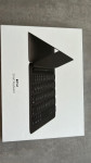 Apple smart keyboard iPad 9
