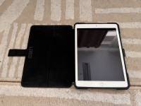 iPad (5. generacija) srebrne boje, u ODLIČNOM stanju!