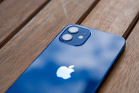 Apple iPhone 12 128GB plavi