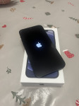 Prodaje se očuvani iPhone 12 64gb