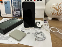 iPhone 13 Pro Max Sierra Blue + AirPods + punjači – Može zamjena