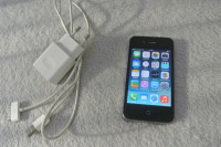 Apple iPhone 4 8gb,youtube,punjac,usb kabel,hr meni,ispravno,wi-fi