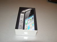 Prodajem I Phone 4 16 Gb