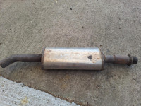 srednji lonac citroen xsara picasso 1.6i 2000g.