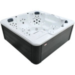 Jacuzzi Borneo