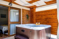 Jacuzzi S-lodge model 2-3 osobe