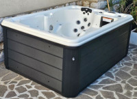 Viking Spas Aurora P plus – za 3 osobe - Doživotno jamstvo na školjku!