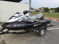 RXT 215  2009 g -- 72 rh   keš ispod 7000 eur  moguča zamjena jet ski