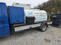 Ford cisterna za gorivo 2100l