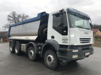 IVECO TRAKKER 440