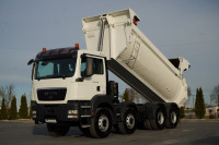MAN TGS 35.440 / 8X4 / WYWROTKA TYLNOZSYPOWA / HYDROKLAPA / MANUAL  