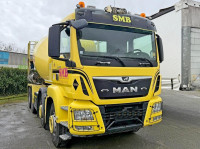 MAN TGS 32.420 8x4 kamion za beton s teleskopskom trakom