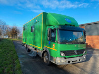 Mercedes-Benz Atego vozilo za prijevoz konja