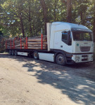 Iveco tegljac + poluprikolica krone