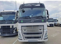 Volvo FH 460 Globetrotter XL i-Save Side Skirts
