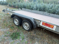 HUMBAUR PRIKOLICA ZA PRIJEVOZ AUTOMOBILA