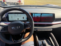 Geely Coolray 1.5 2024g  automatic karamboliran na ime kupca prodajem